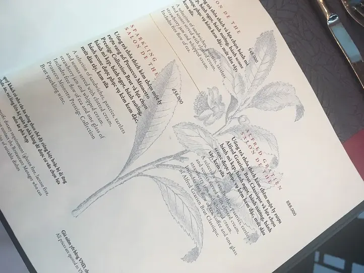 6つ星ホテル「ザ・レヴェリー・サイゴン」でアフタヌーンティーを