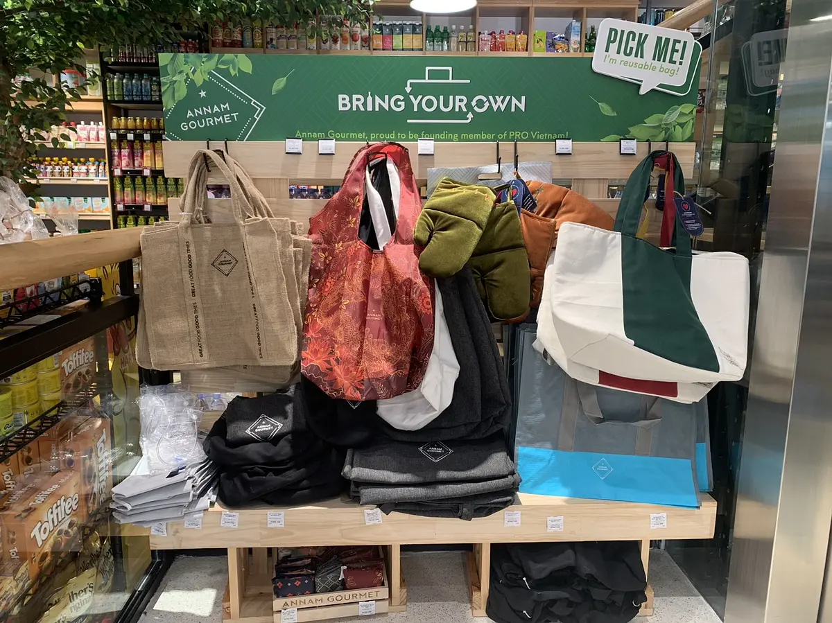 タオディエンでGetしよう! 普段使いもできるパン屋＆カフェの布トートバッグ 3選