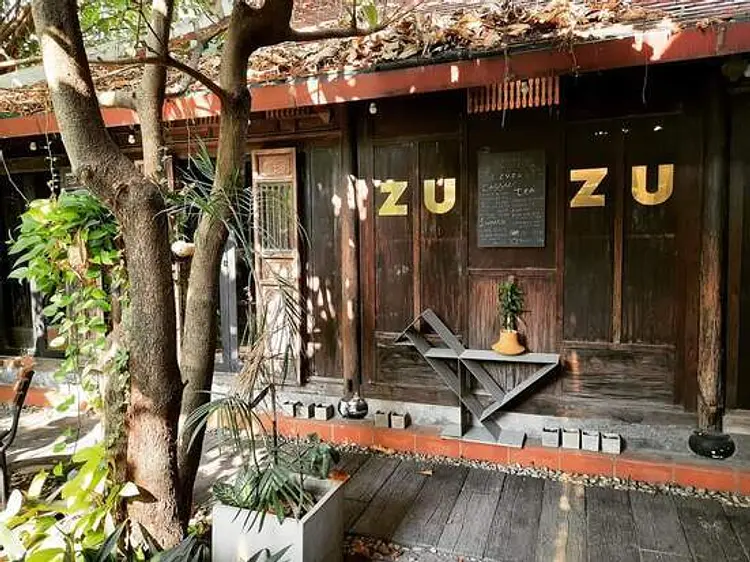 ズズコンセプトストア