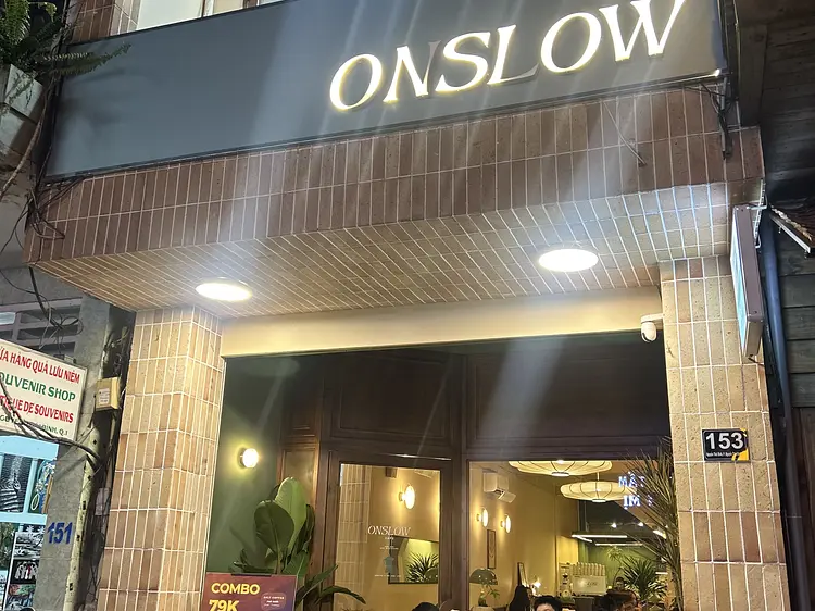 オンスロー