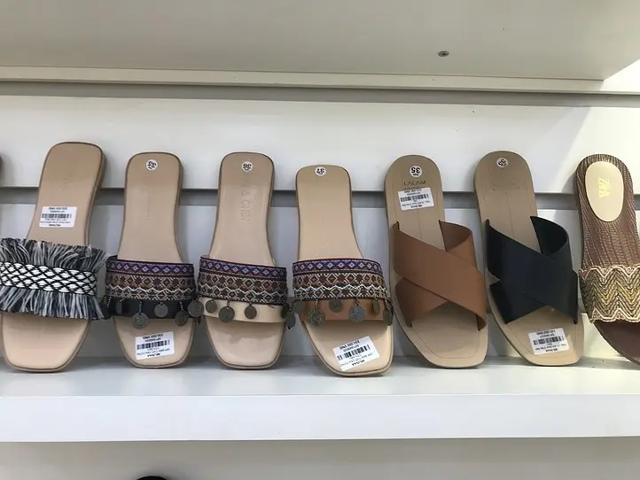 今話題のベトナムのメッシュサンダルをご紹介！街ブラで買える可愛いサンダル