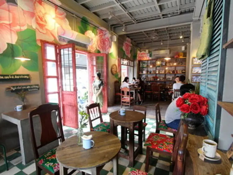 コンカフェ（マックチブオイ通り店）