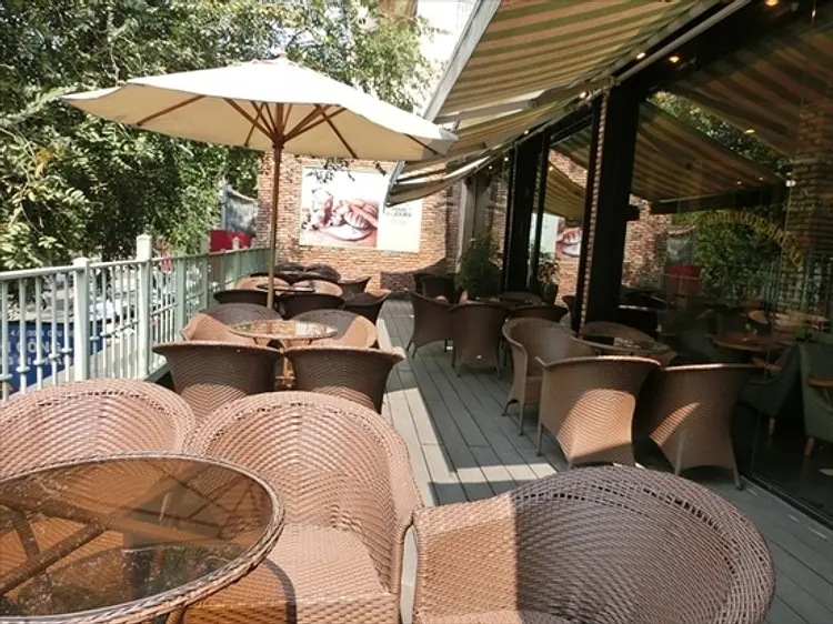 トゥ・レ・ジュール