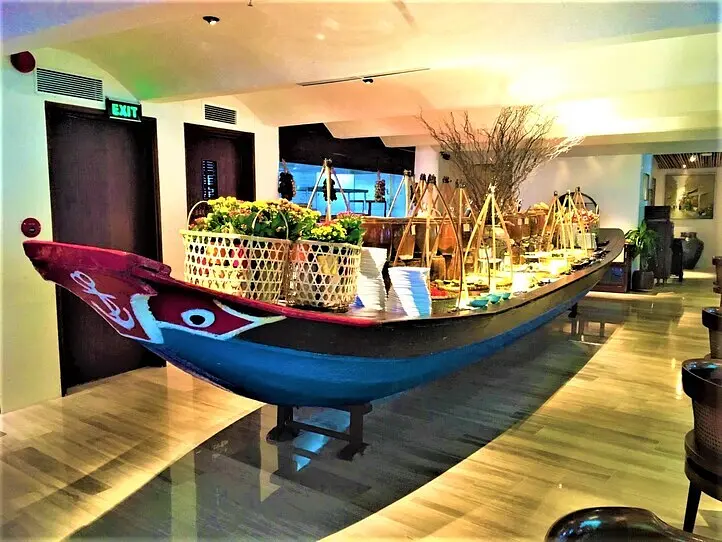 ホーチミンの5ツ星ホテルの穴場カフェ２店