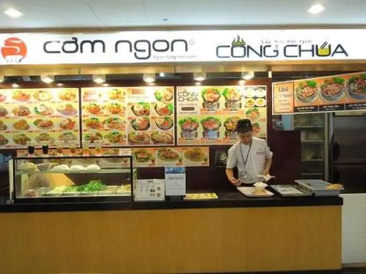 フードコート（ダイヤモンドプラザ）