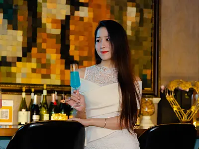 Yu Lounge Premium