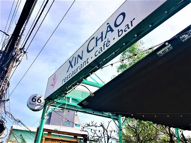 【フーコック】大人気の海辺のシーフードレストラン「Nhà Hàng Hải Sản Xin Chào」