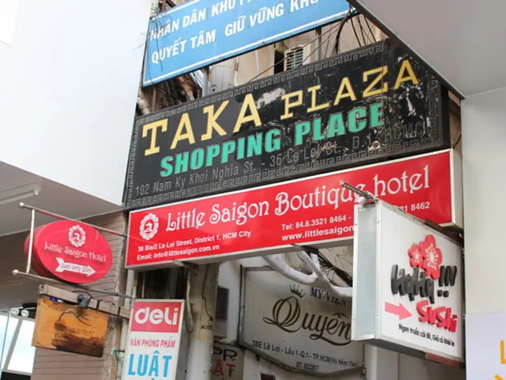 道行くぶらり旅。レロイ通りの路地は魅力がいっぱい！