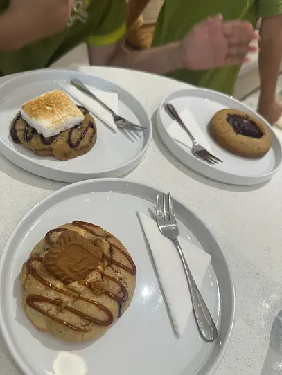 【ホーチミン】タオディエンで“NY巨大しっとりクッキー”！Annie Cookie Cafe & More