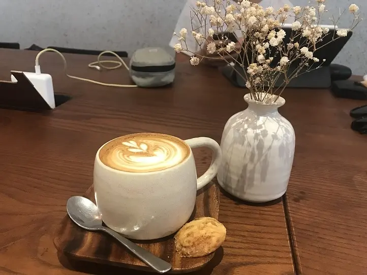 ベンタン市場近く！コーヒーや抹茶にこだわった穴場カフェ〜DANSHARI COFFEE（ダンシャリコーヒー）〜