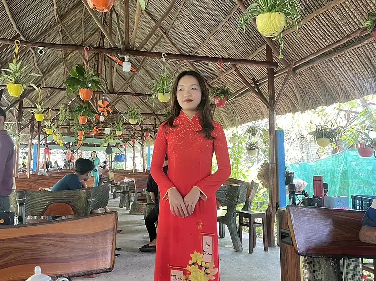 サイゴン・ブルー・トラベル