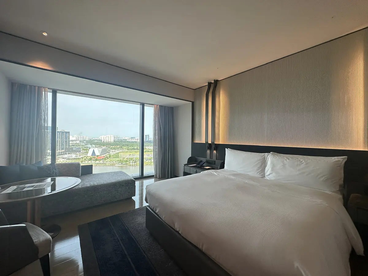 ヒルトンサイゴン: 景色もサービスも、想像以上 - 写真では伝えきれない感動が、ここに