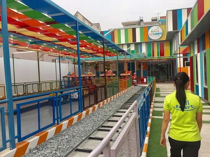 閉店【2区】お子様連れにおすすめキッズカフェ