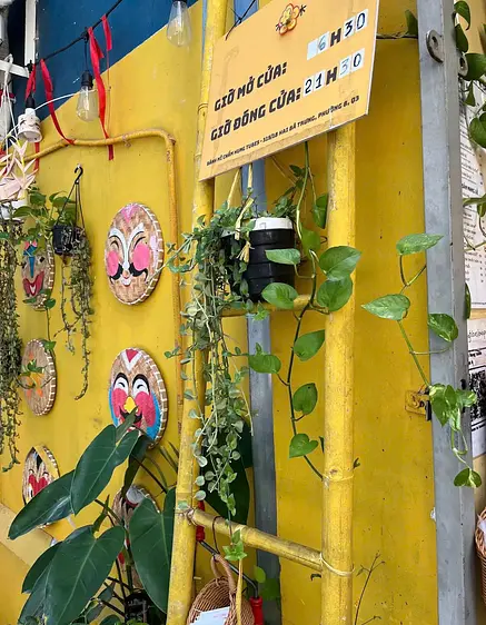 バインミーチャム・フンチューブス