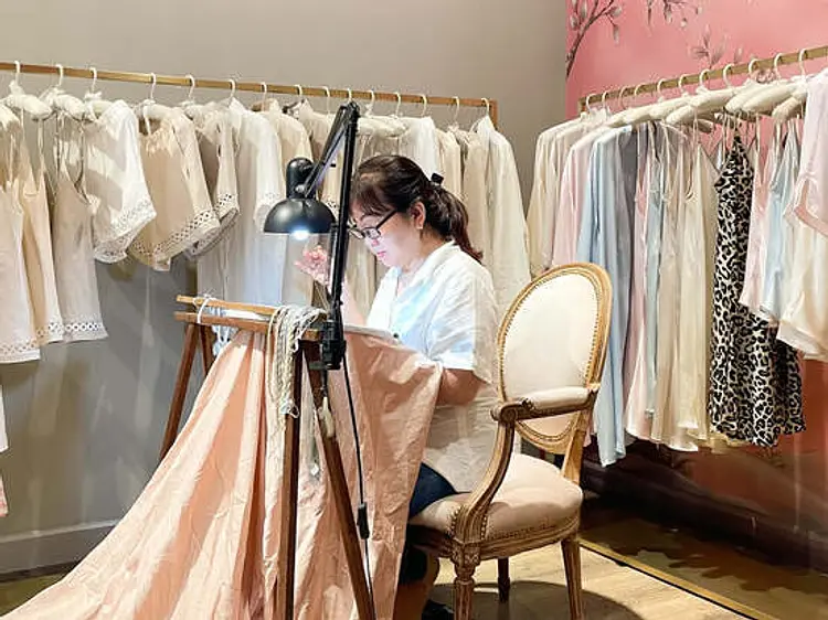 カトリーヌ・ドゥノアール・メゾン