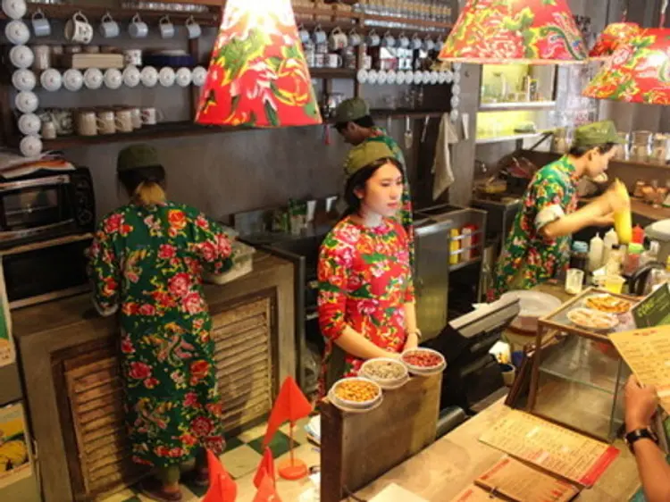 コンカフェ（マックチブオイ通り店）