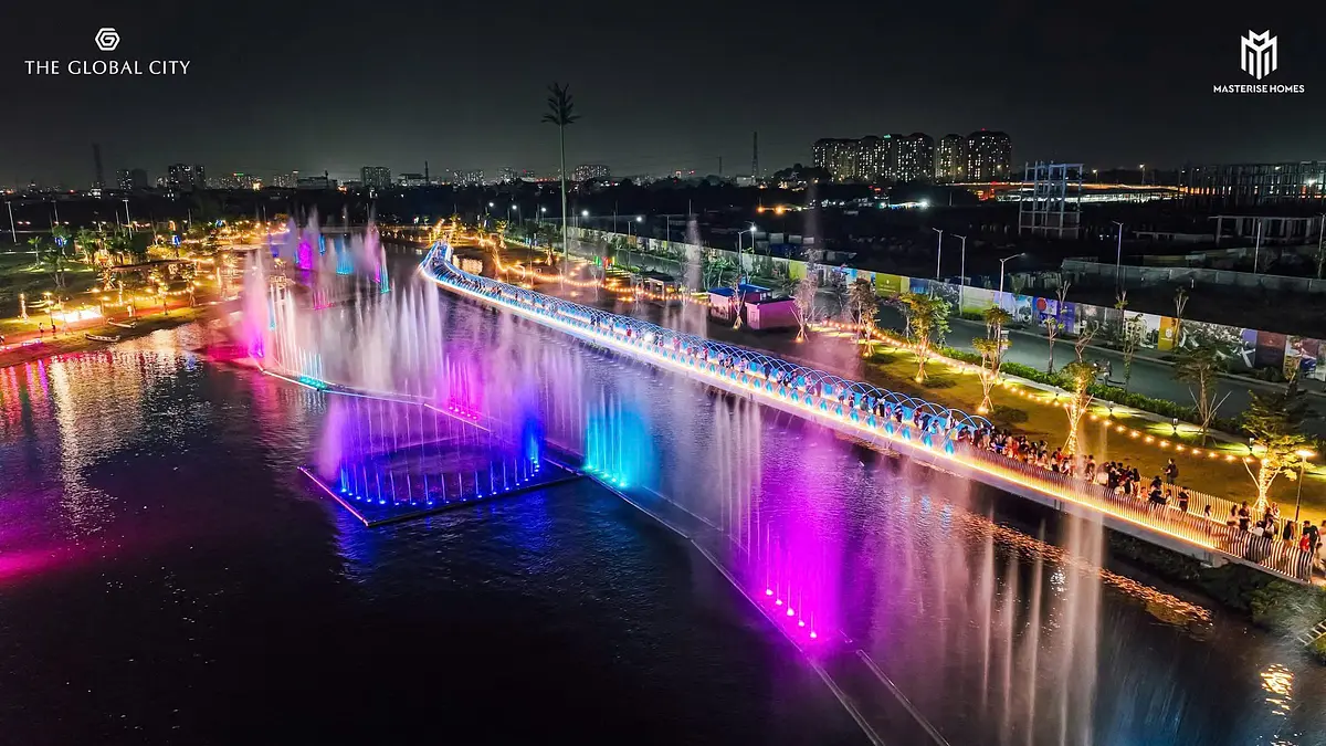 サイゴンの新名所！幻想的な夜を楽しむ「Canal of Love」と「Moonlight Bridge」