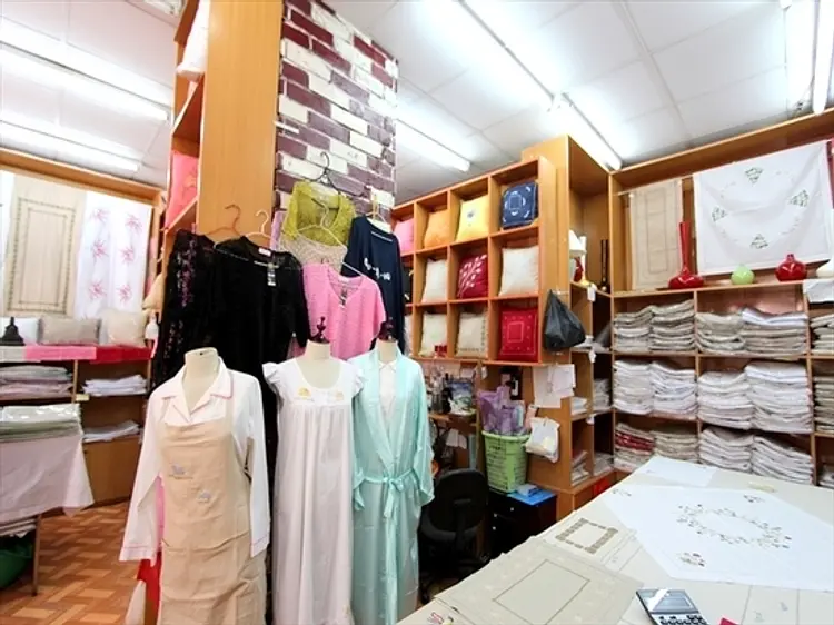 ハー・フン・スーベニア・ショップ