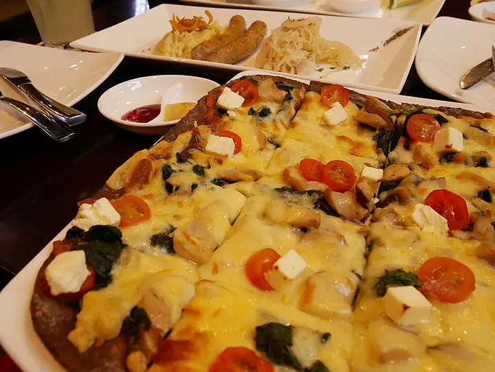 ホーチミンで、日本未上陸のドイツ料理店へ