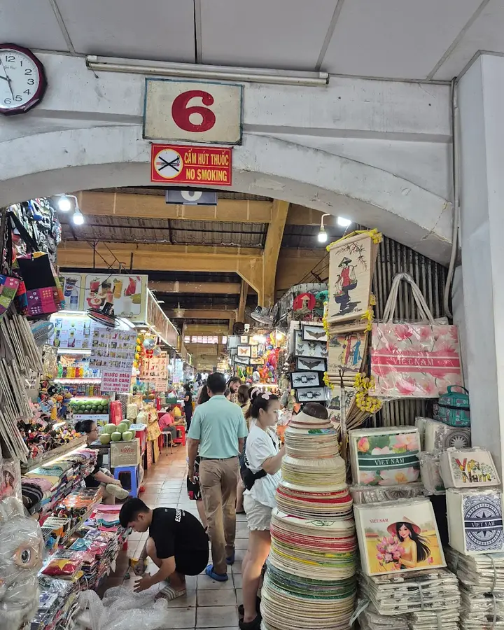 ホーチミンで訪れたい人気観光スポット10選（パート1）｜人気の教会・市場・街歩きでベトナムを感じよう！