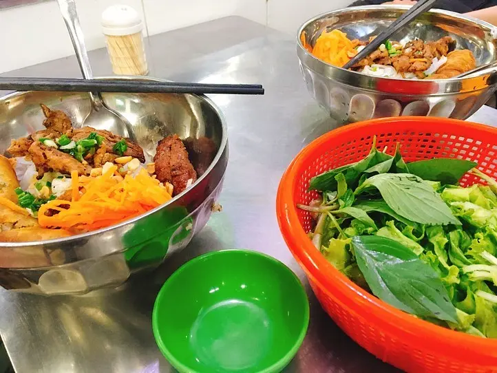 ローカルな麺料理を味わおう〜Bun thit nuong Kiều Bảo(ブンティットヌン・キウバオ)〜