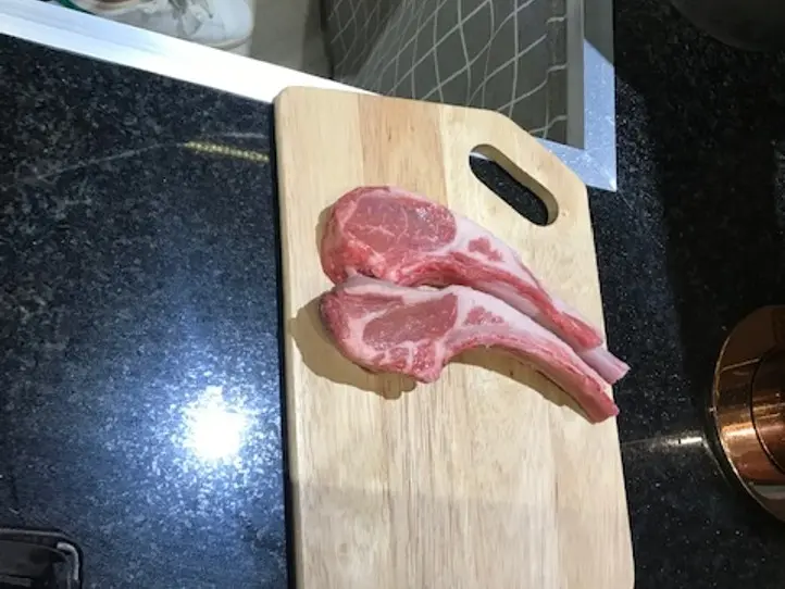 満を持してホーチミン2区にオープン！ヘルシーラム肉専門店〜TEMUJIN（テムジン）〜