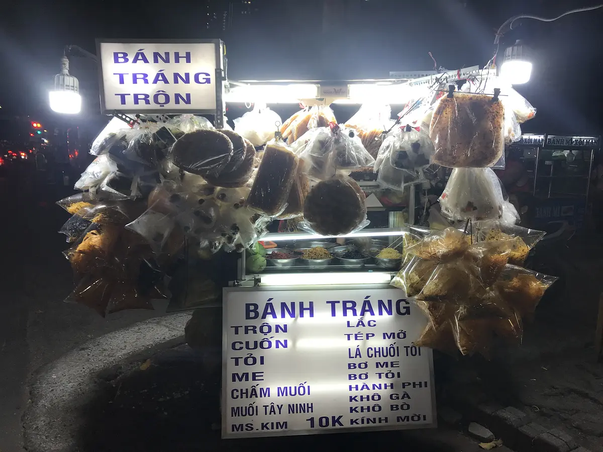 ホーチミンの夜が広がる、超ドローカルエリア４選