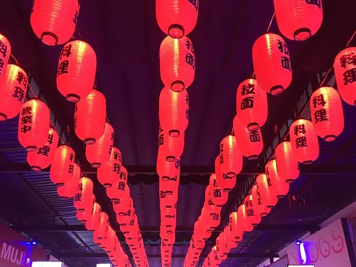 【週末特集】ホーチミンに歌舞伎町が登場？！　話題の居酒屋「チルタウン」へ行ってみた