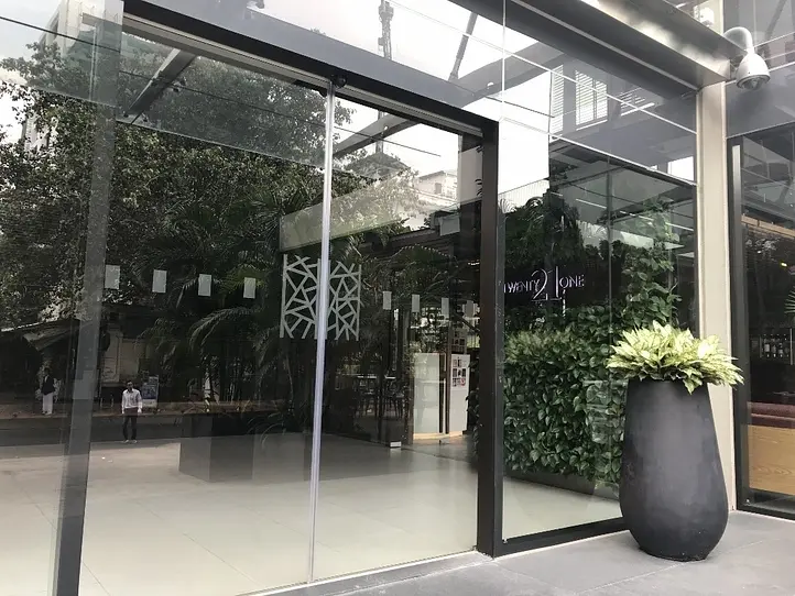 コスパ最高！開放的なレストランでお得なランチを楽しもう〜Twenty21one Restaurant〜