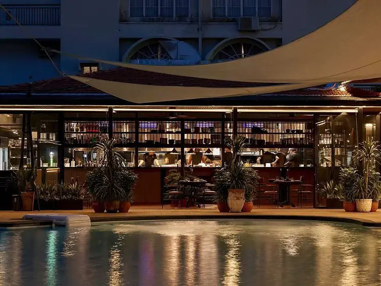 ソル キッチン&バー