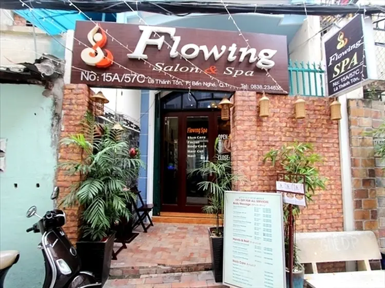 フローウィングサロン＆スパ