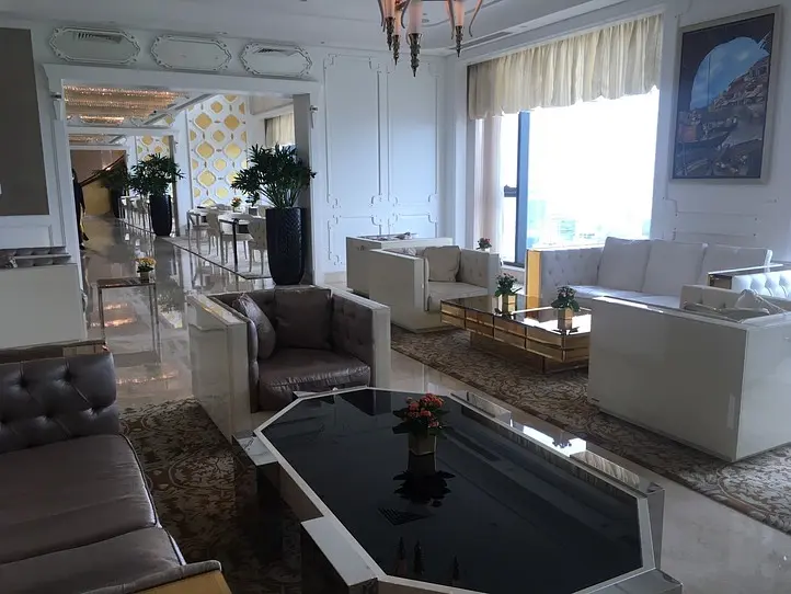 ホーチミンの一等地、ドンコイ通りに佇む超高級ホテル「ザ・レヴェリー・サイゴン」