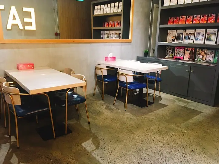 1区のはずれの静かな日系カフェ「Social House（ソーシャルハウス）」