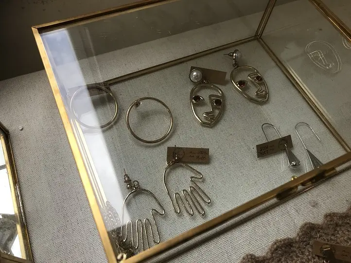 ベトナムのリノベーションアパートで、おしゃれな雑貨屋巡りを楽しむ