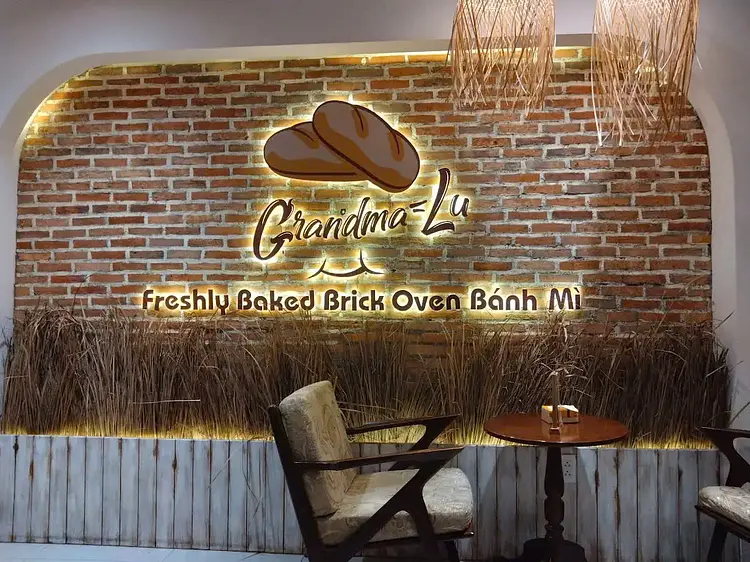 バインミー・グランマ・ルーズ