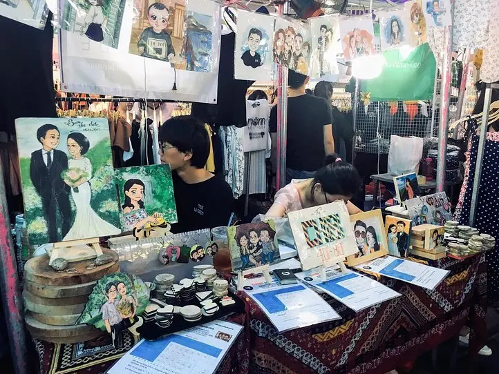 掘り出し物が必ず見つかる！～Hello Weekend Market(ハロー ウィークエンド マーケット)～