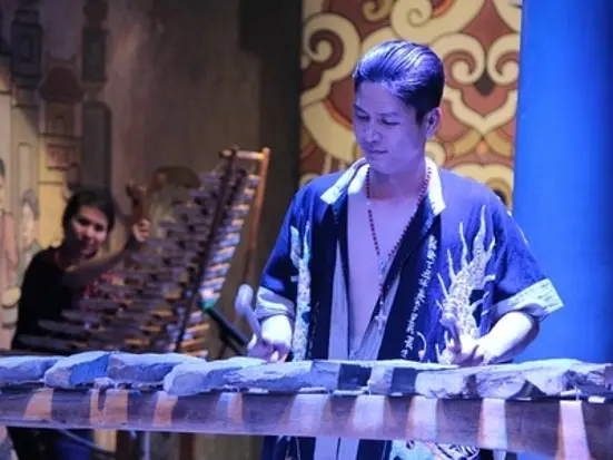 アオザイ・ショー