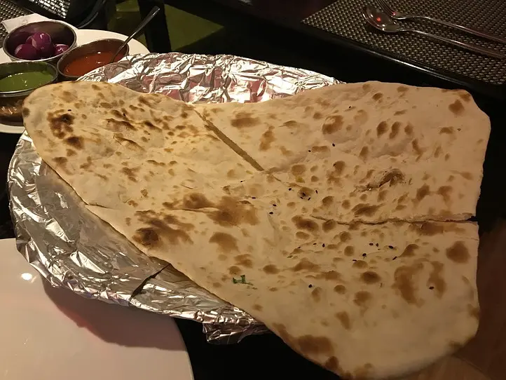 ドンコイエリアの好立地レストラン！ホーチミンで食べる本格インド料理〜GANESH