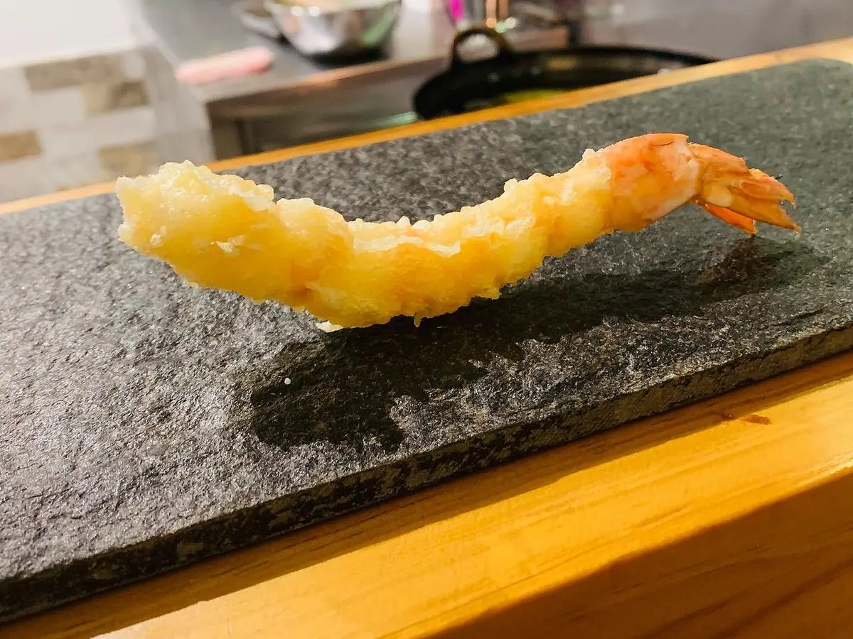 ベトナム料理に少し疲れたら、本格天ぷら懐石はいかがですか？