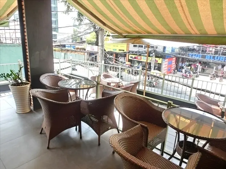 トゥ・レ・ジュール