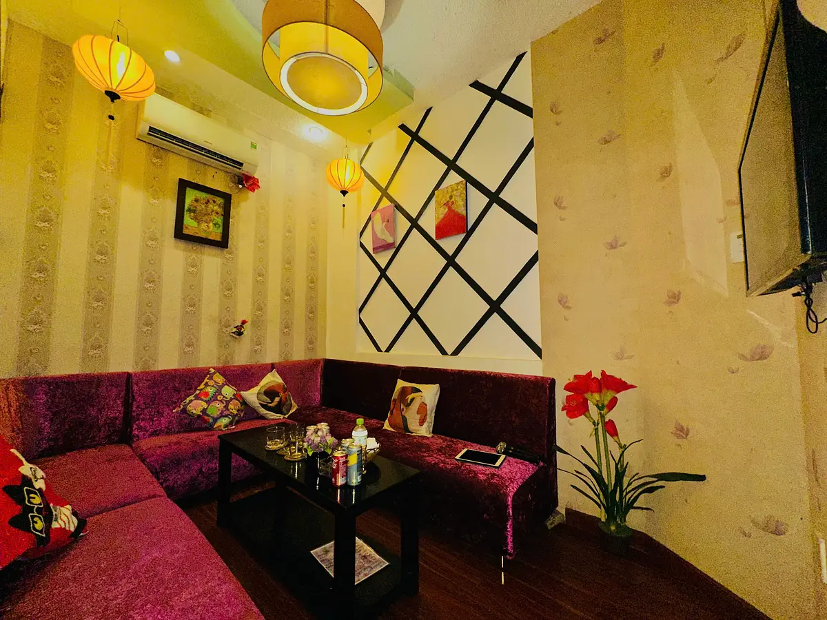 ホーチミンの夜に一味！カラオケ店『フォー・ユー』