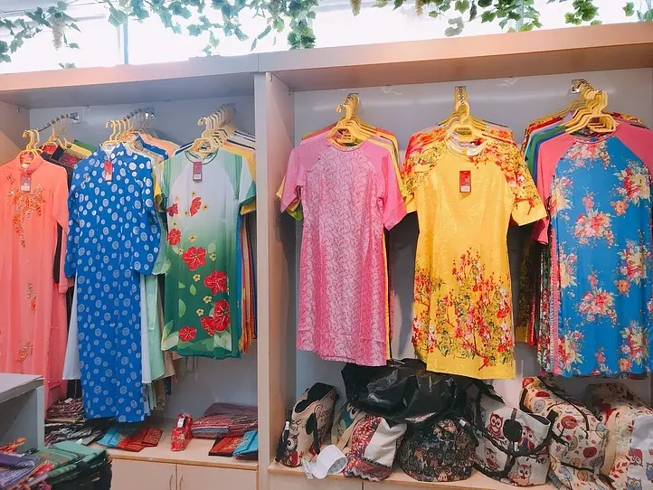 バラマキ土産ならココ！なんでも揃うお土産屋さん～Lucky Plaza
