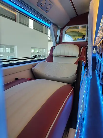 ロング・バン・リムジン