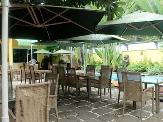 ラン・カトレア・レストラン