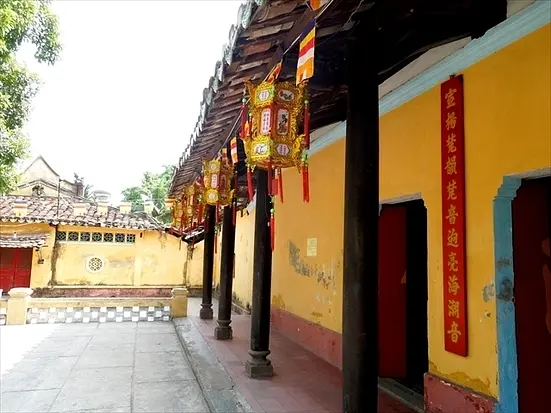 ヤックヴィエン寺