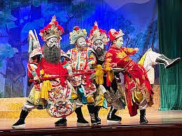 2025年最後の無料「ハット・ボイ（トゥオン）」公演がホーチミン市で開催