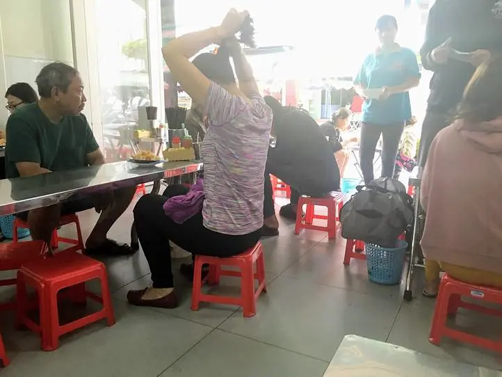 カニの超！濃厚スープ麺、バイン・カイン・クアの人気店～Banh Canh Cua 87～