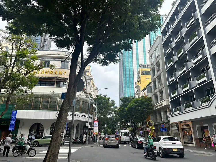 ラントルコート - ソーシャルミーティング