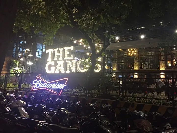 ホーチミンでがっつりお肉が食べたくなったら、THE GANGSへ
