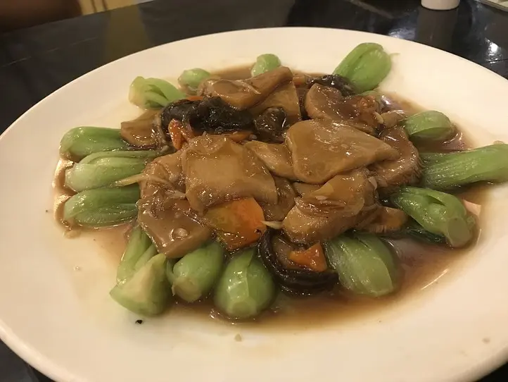 美容効果抜群！ホーチミンでビタミン豊富な花鍋を食べよう〜Dong Restraunt